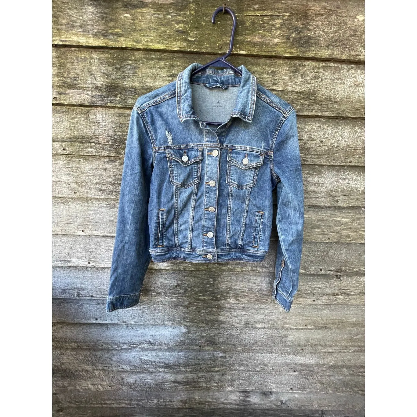 Aeropostale size M denim jacket. Lightly distressed. - Image 5
