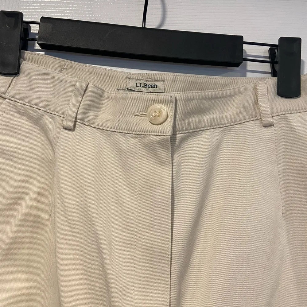 L.L. Bean Size 8 Cotton Khaki Original Fit Comfort Waist Hi Rise Chino Shorts Tan - Image 4