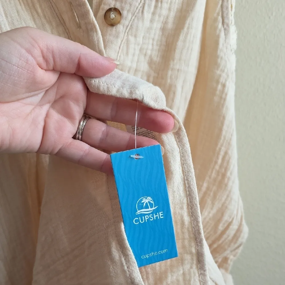 Cupshe Romper Scalloped Lace Sleeveless Buttoned Cream Size Small New - Image 4