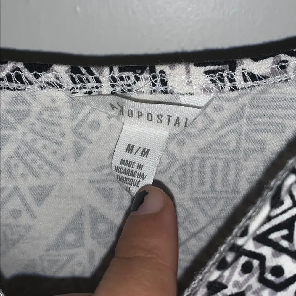 NWOT  Aztec Cropped Tank - Image 3