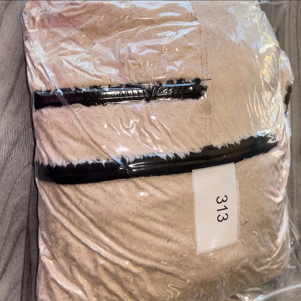 PINK Victoria's Secret  Fleece Pullover - Image 9