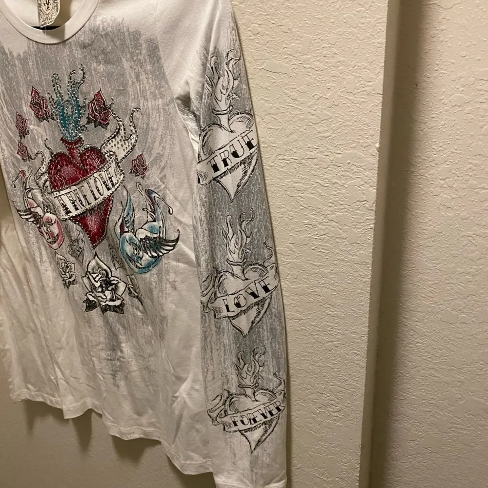 Vocal Embellished True Love Tattoo Print Long Sleeve T-Shirt New Without Tag - Image 4