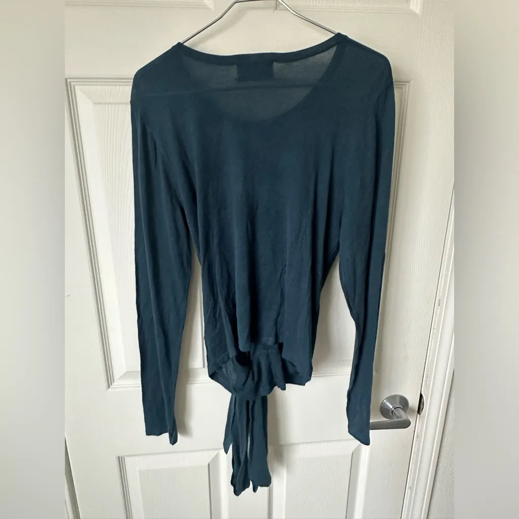 MODERN CITIZEN Women's Teal Long Sleeve Tie-Front Top. - Image 2