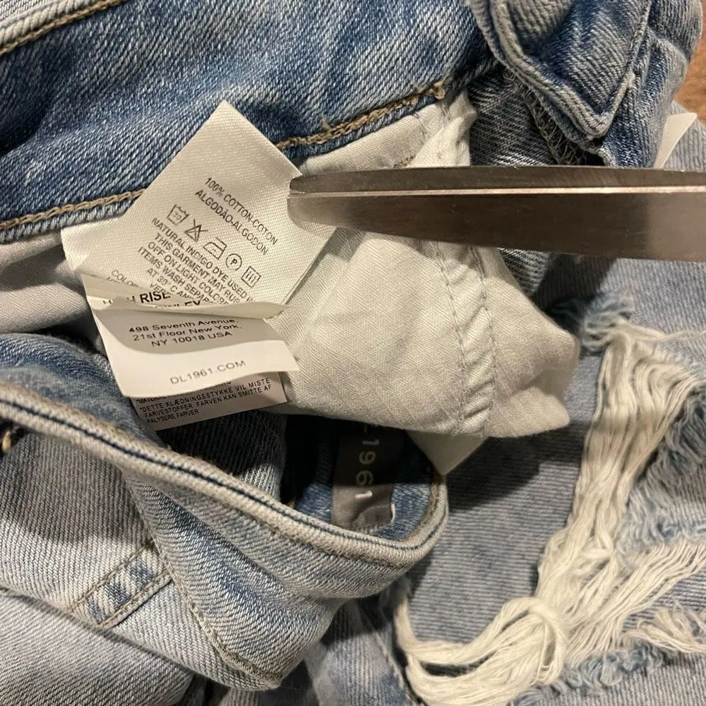 NWT DL1961 Susie High Rise Tapered Jeans - Image 8