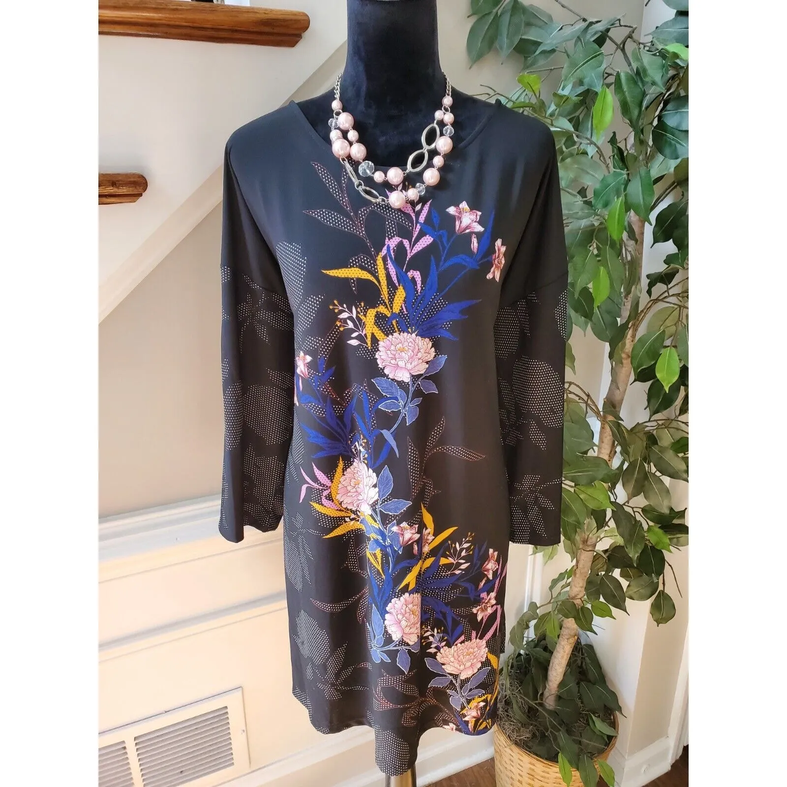 Avenue Women Black Polyester Round Neck Long Sleeve Casual Top Blouse Size 18/20 - Image 2