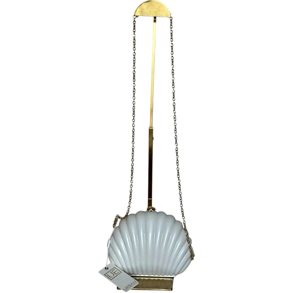 Urban Expressions White Shell Clutch with‎ Gold Chain - Image 2