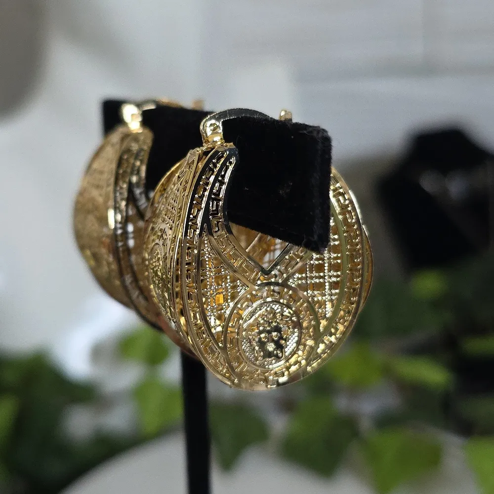 Gold Mesh Basket Hoop Earrings Greek Key Medusa Design - Image 2
