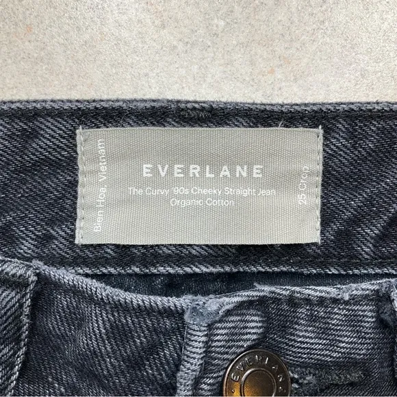 Everlane Curvy 90’s Cheeky Straight Jean‎ 25 Crop Washed Black - Image 5