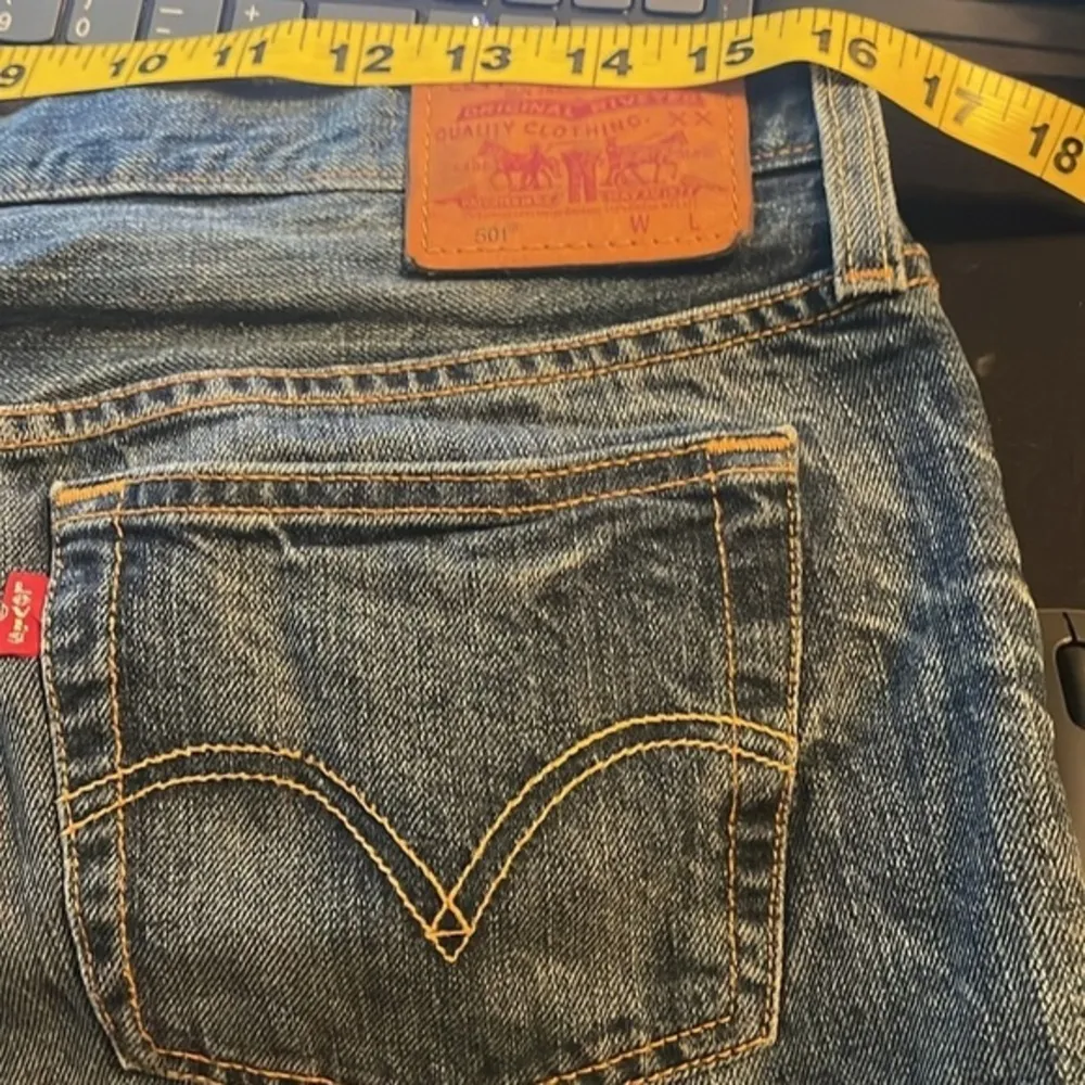 Levi’s 501 Jean Shorts Button Up Raw Hem Size 26 - Image 3