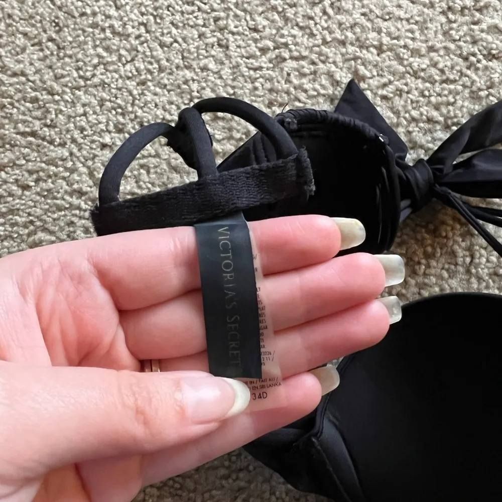 Victoria’s Secret Elegant Black Halter Bikini Top - Image 2