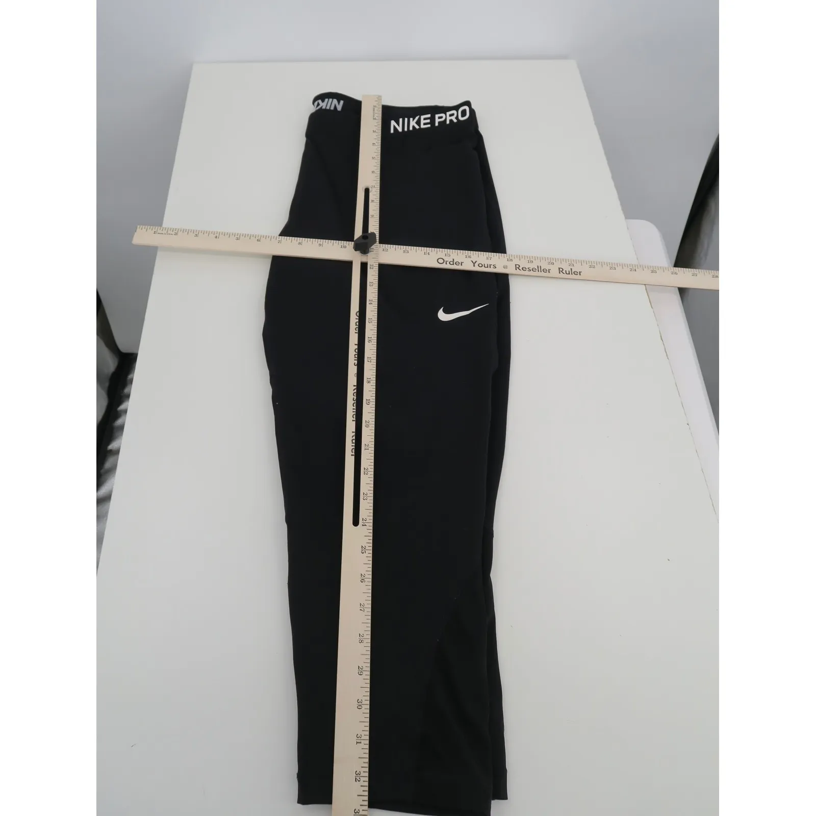 NIKE PRO Dri-FIT Womens 3X Black Compression Capris Athletic Pants - Image 3