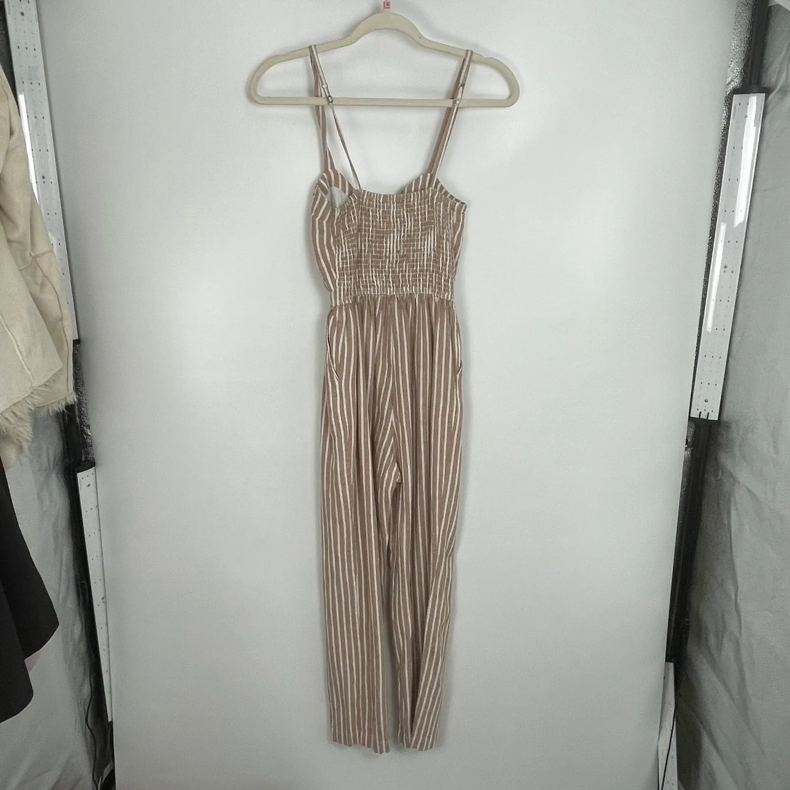 Abercrombie & Fitch Women's Tan White Striped Tie-Front Cutout Jumpsuit Size XS - Image 9