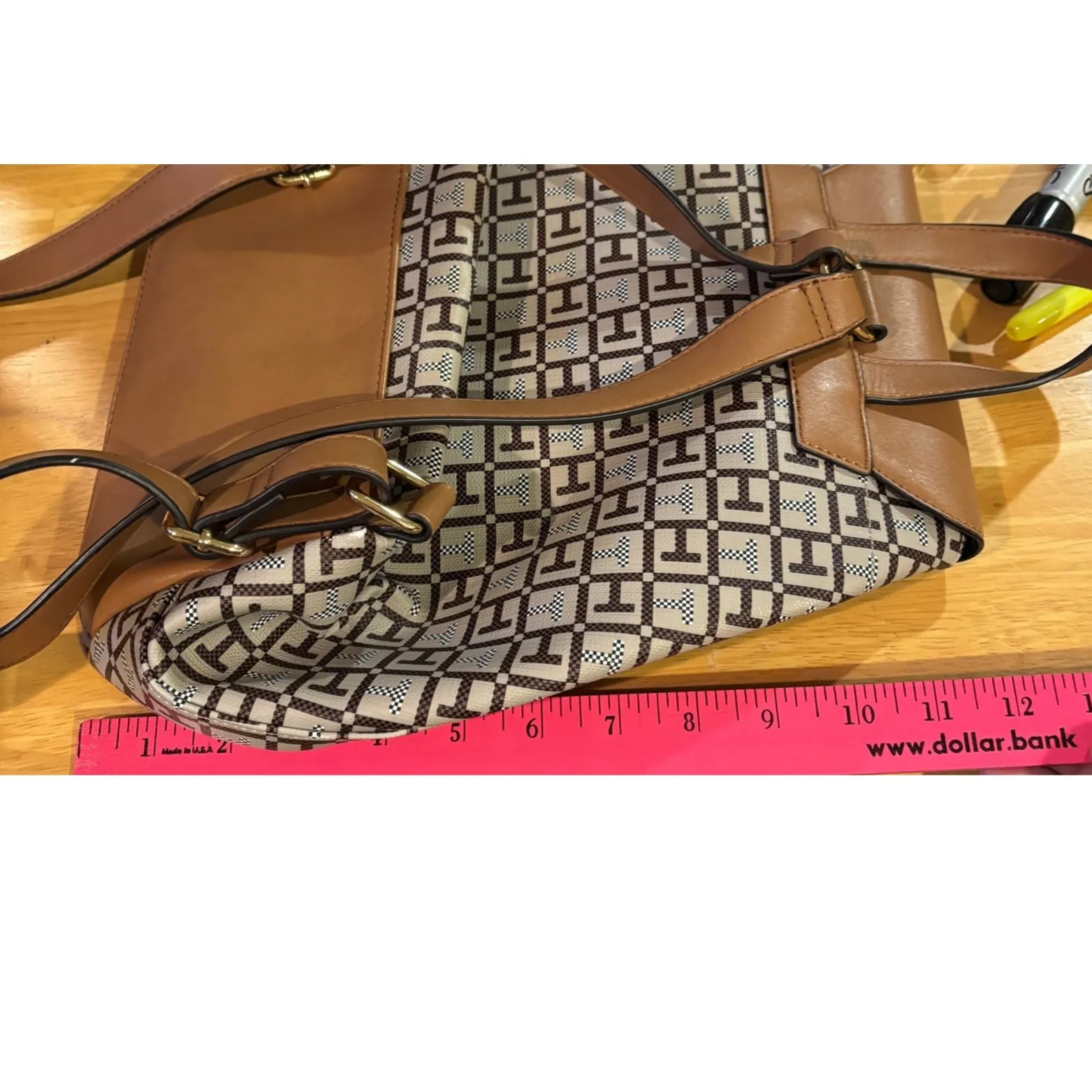 Tommy Hilfiger brown tan backpack logo purse drawstring closure good condition - Image 10