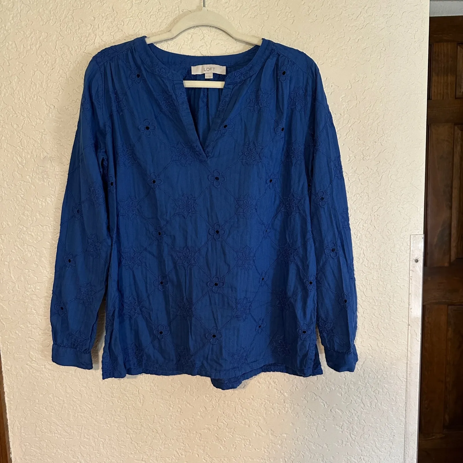 LOFT Blue Eyelet‎ SMALL Embroidered Long Sleeve Blouse Top Shirt Womens - Image 3