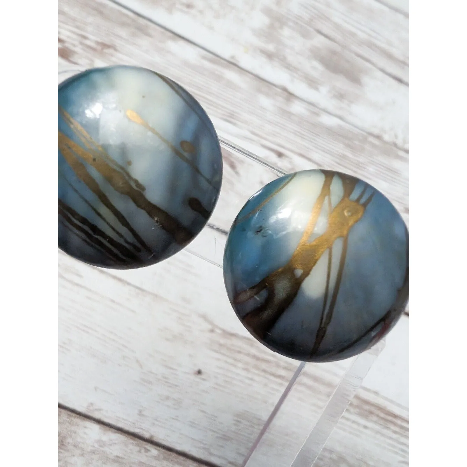 Vintage Clip On Earrings - Image 5