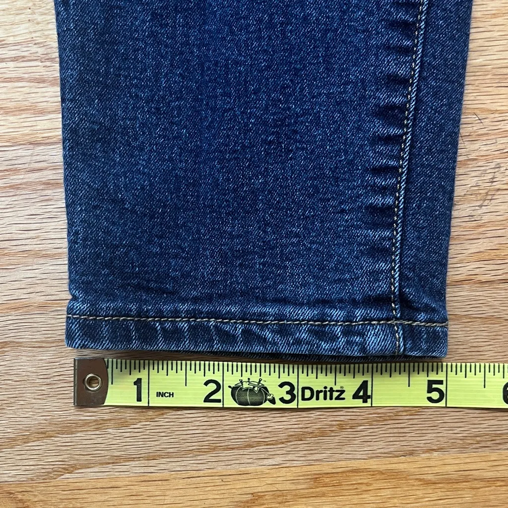 Guess Women’s Emma Fit Medium Rise Ankle Skinny Jeans Size 27 - Image 7