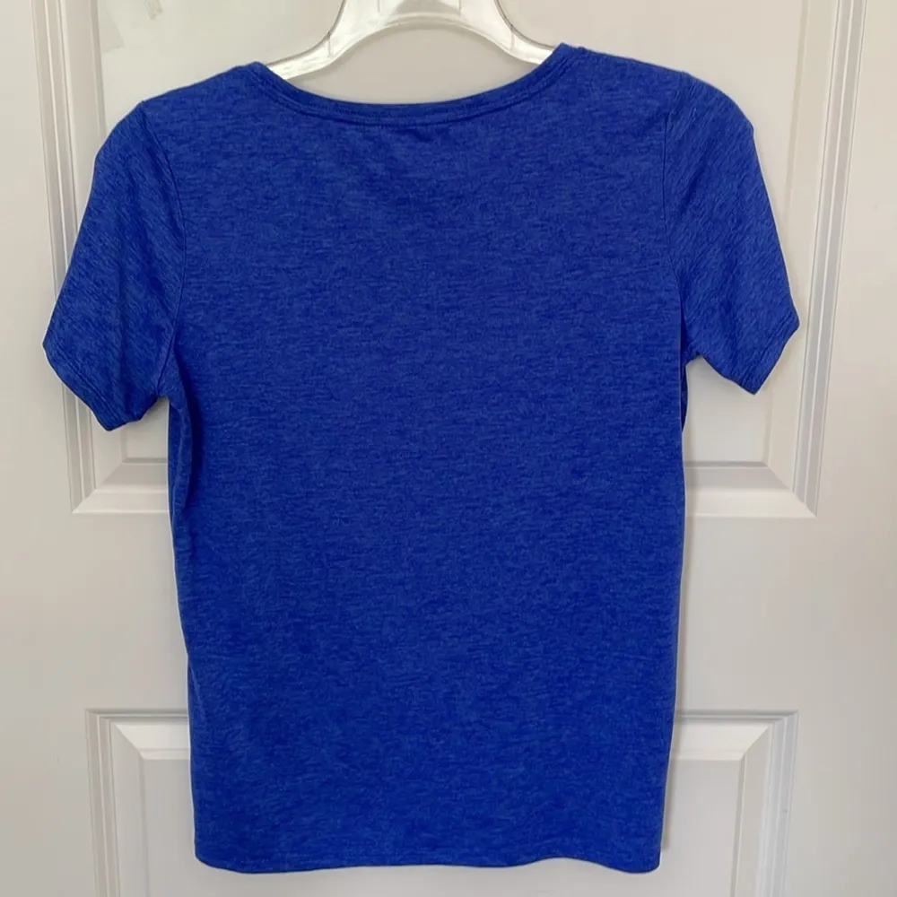 Nike Dri Fit Tee Medium - Image 2