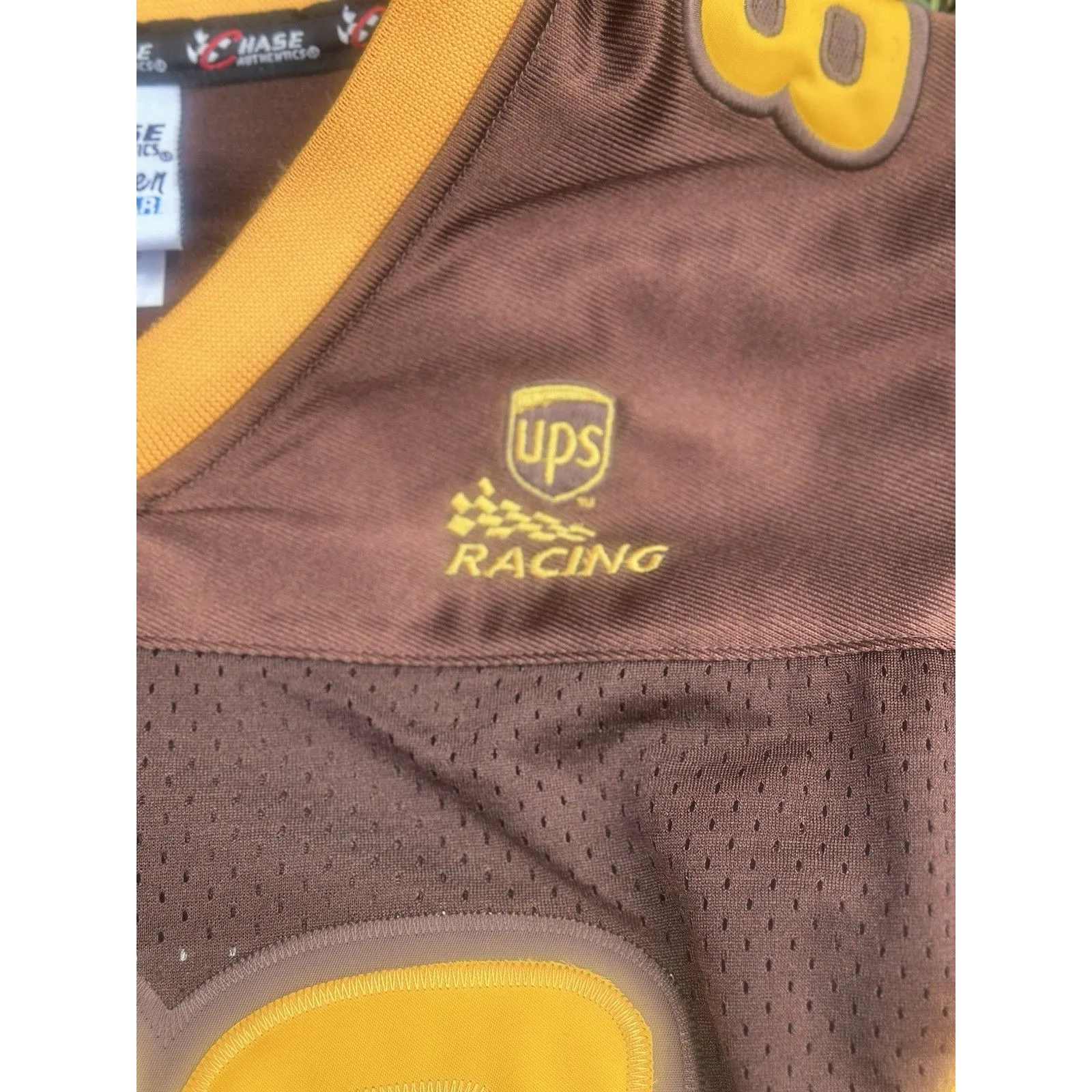 Chase Authentics UPS #88‎ Jarrett NASCAR Jersey Women’s M Brown Yellow Size M - Image 4
