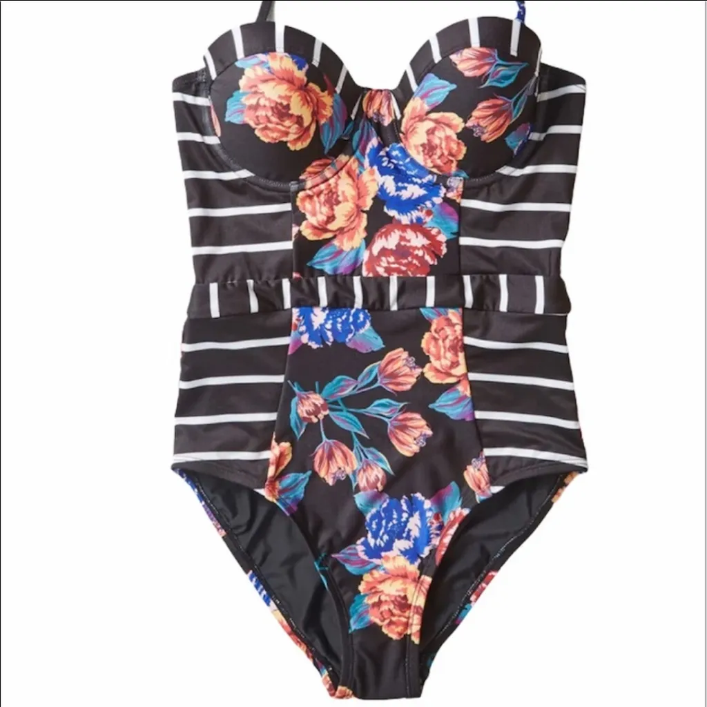ModCloth  The Harper one pices swimsuit - Image 2