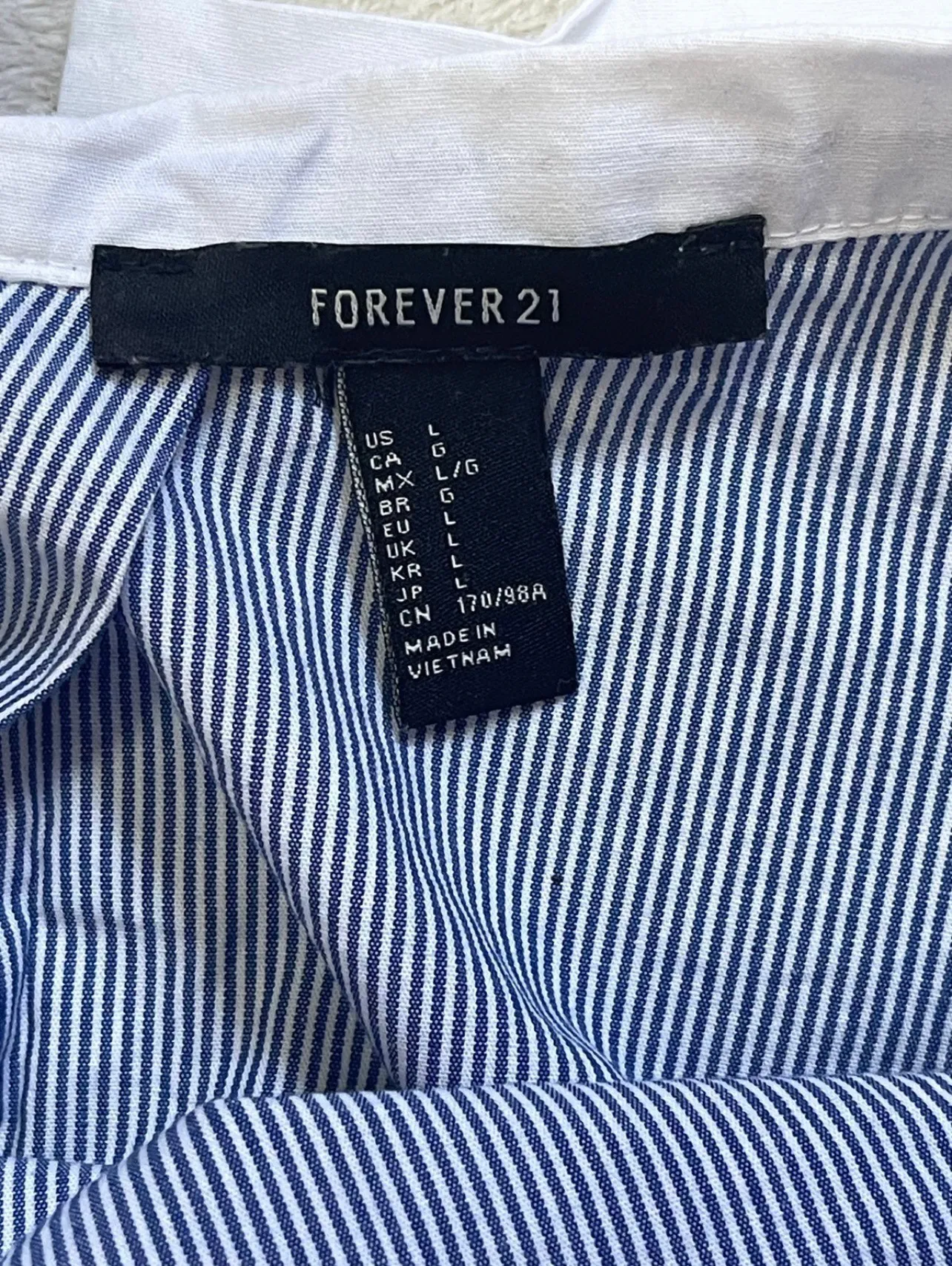 Forever 21 off the shoulder blouse sz L - Image 2