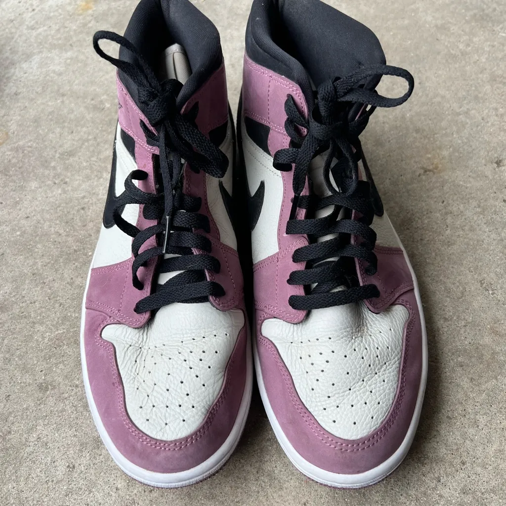 NIKE Air JORDAN 1 RETRO MID SE Black Mulberry Pink Size 10.5W / 9M DC7267 500 - Image 6