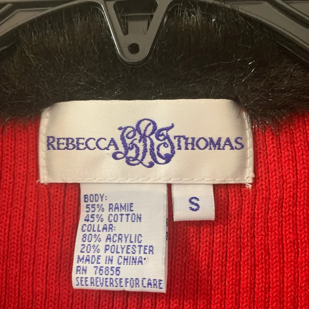 Red Sweater With Black Faux Fur - Image 3