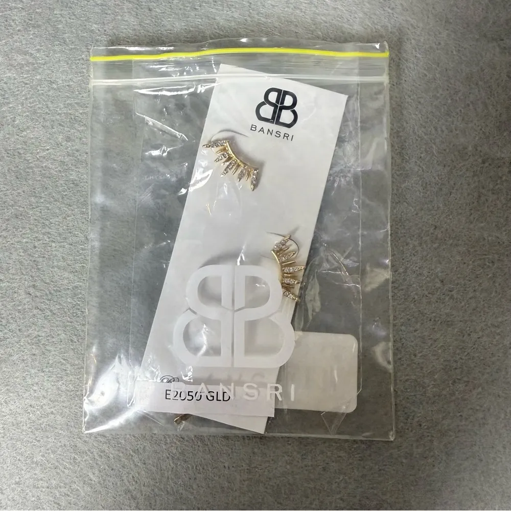 Bansri Anthropologie Women’s Gold Rhinestone Cuff Earrings NWT - Image 5