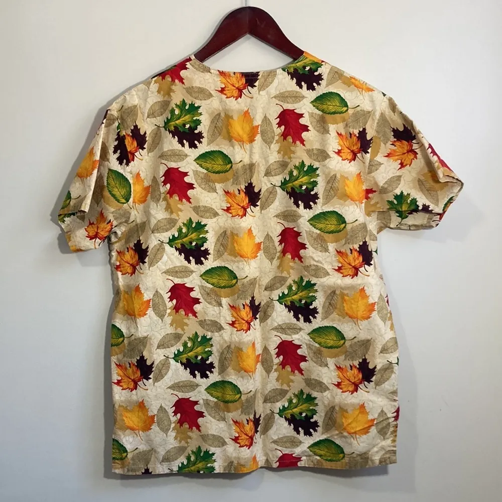 WS Gear Women’s Scrub Top Size XS Orange - Image 3