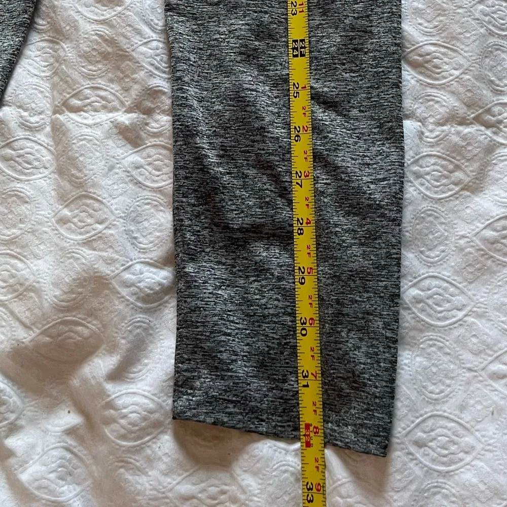 Out from under gray M leggings - Image 8