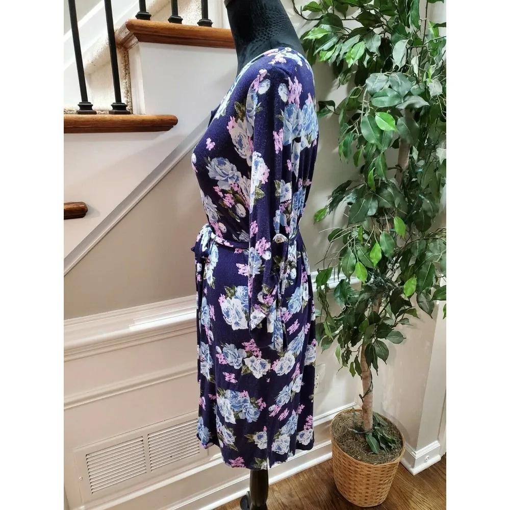 Everly Grey Women Blue Floral Rayon Long Sleeve V - Image 8