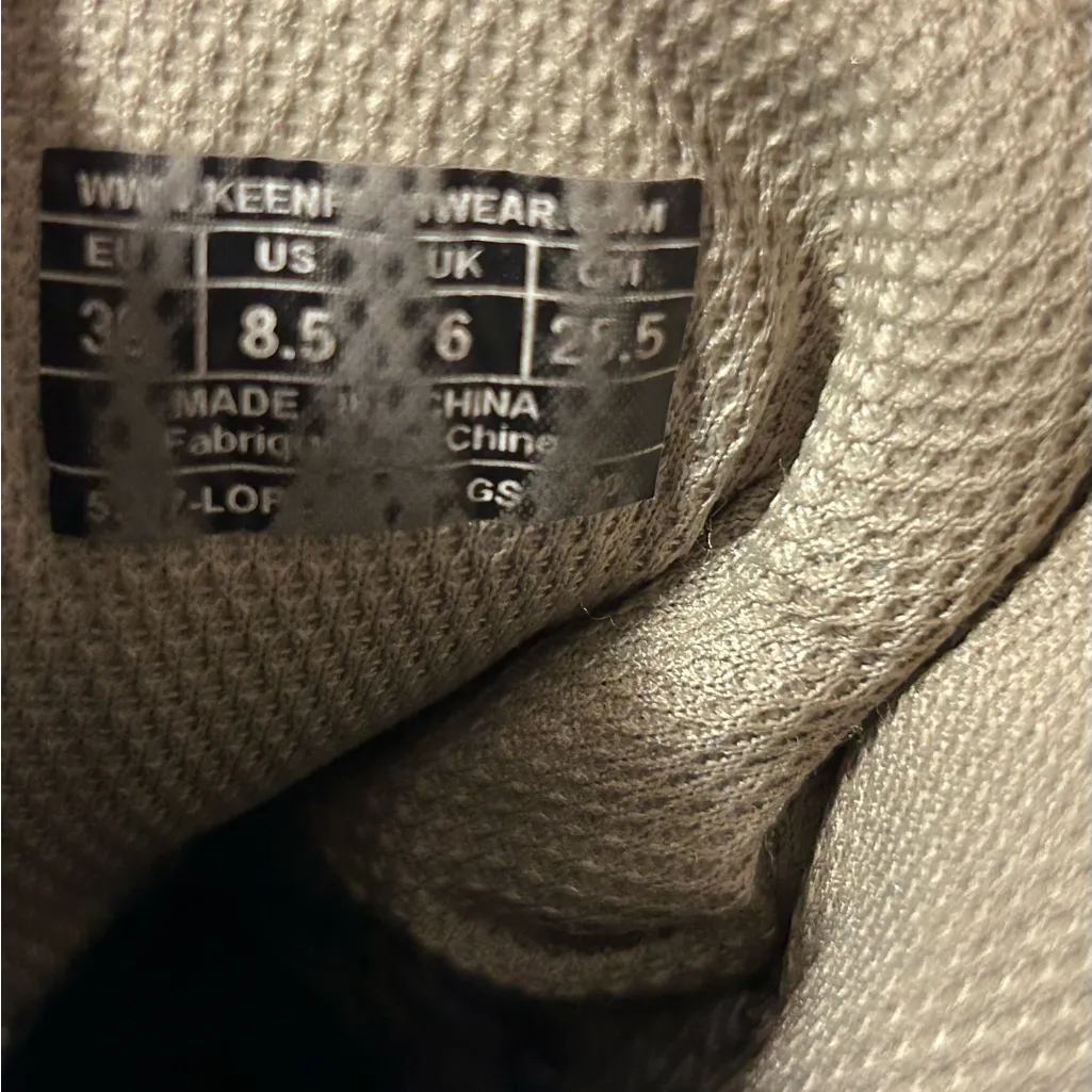 KEEN outdoor brown hiking boots  size 8.5 - Image 9