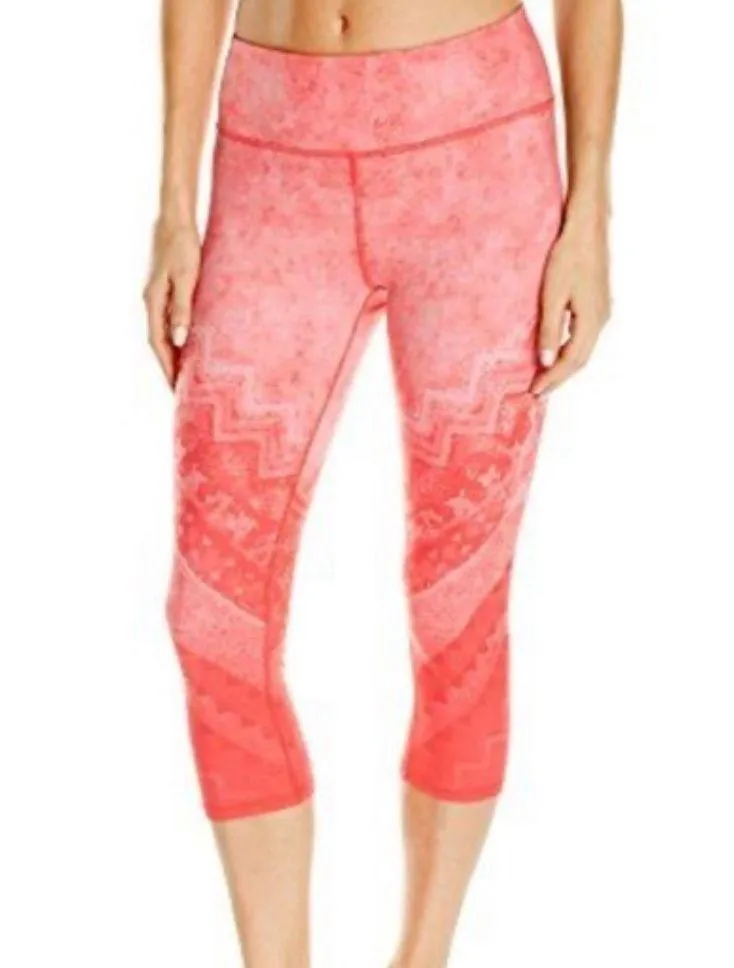 ALO Yoga Airbrush Capri Leggings Red Poppy Casbah Size Medium - Image 2