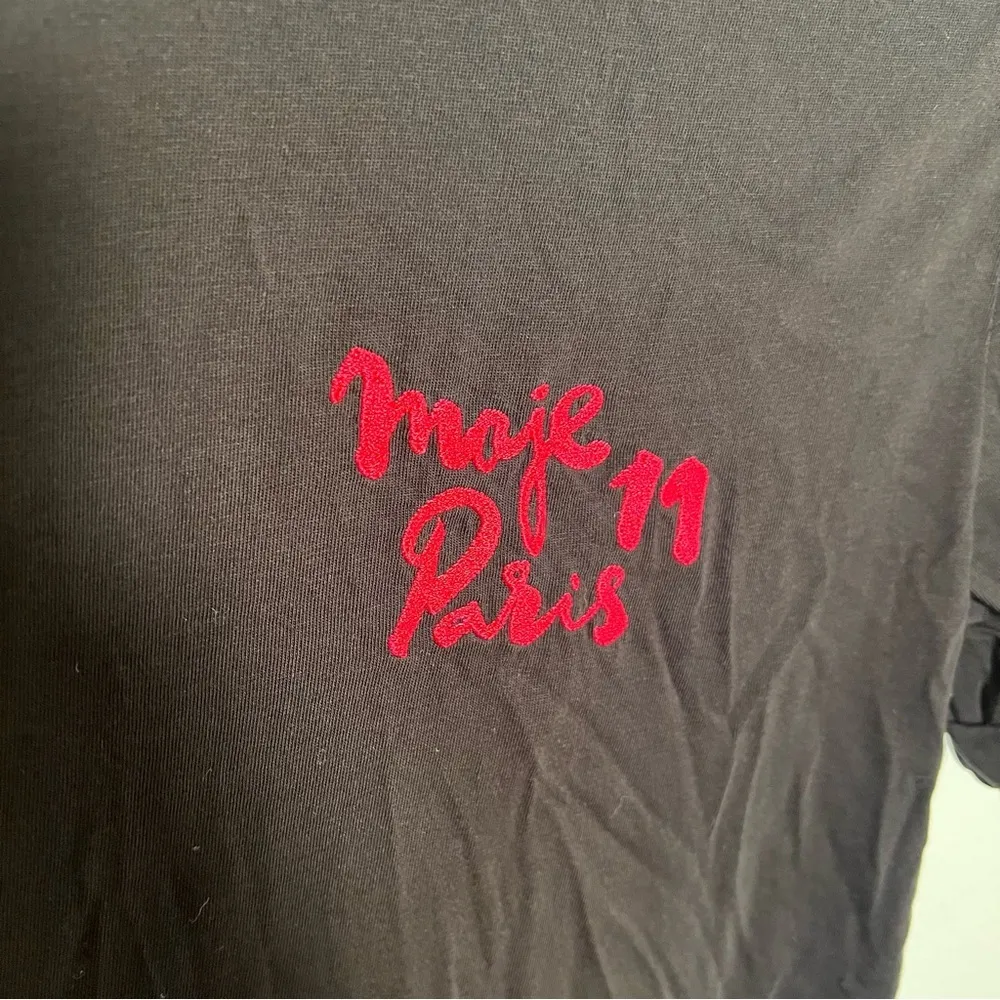 Maje T-Shirt Black Pink Embroidered Paris Here & Away - Image 6
