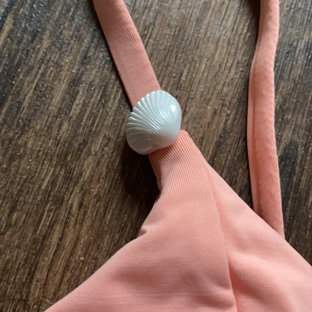 Dippin Daisys Shell Bikini Top - Image 2