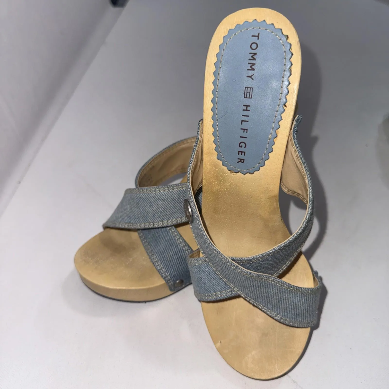 Vintage Tommy Hilfiger Y2K 90s Studded Wooden Block Denim Heels Size 6M - Image 14