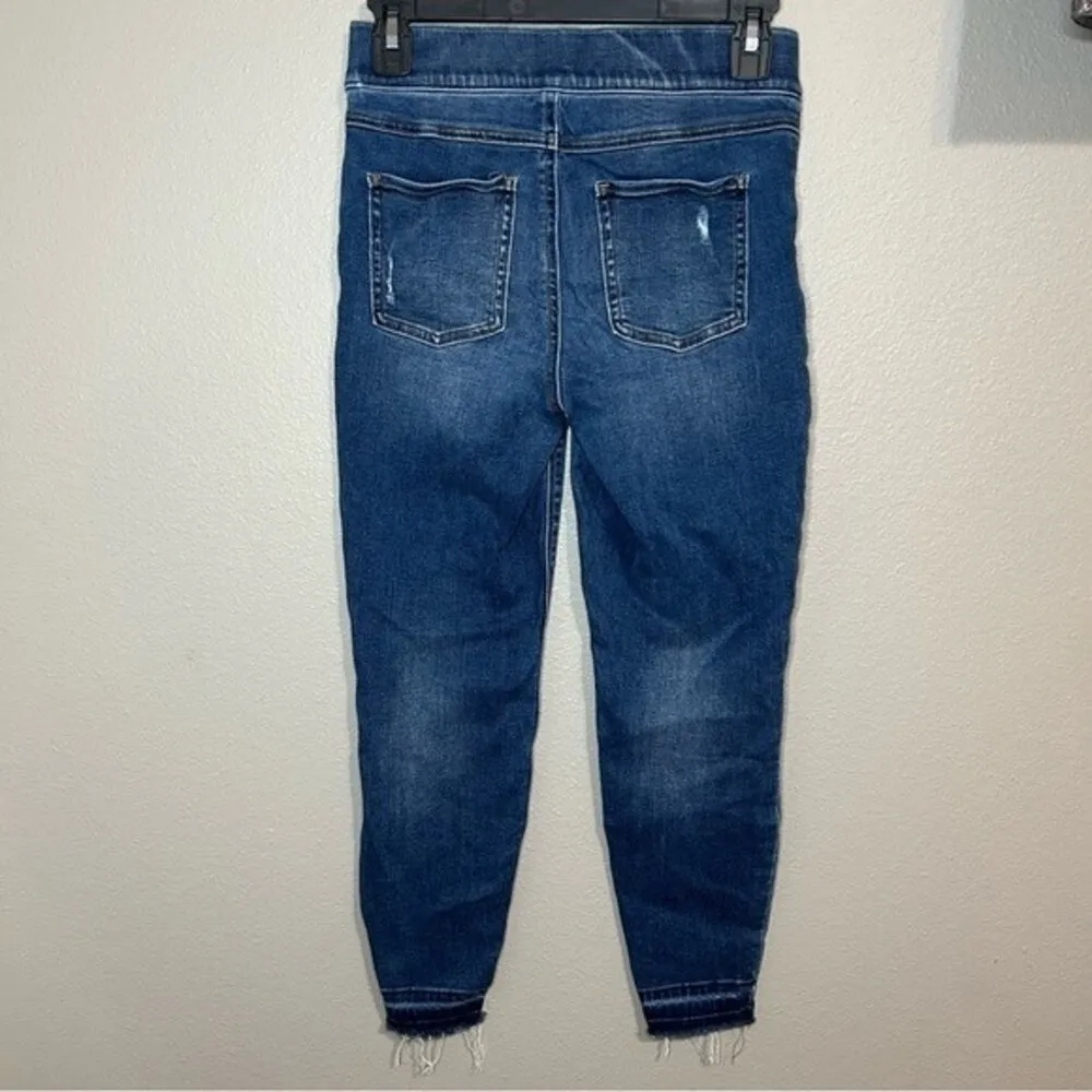 SPANX distressed medium wash raw hem ankle skinny jeans size small petite - Image 7