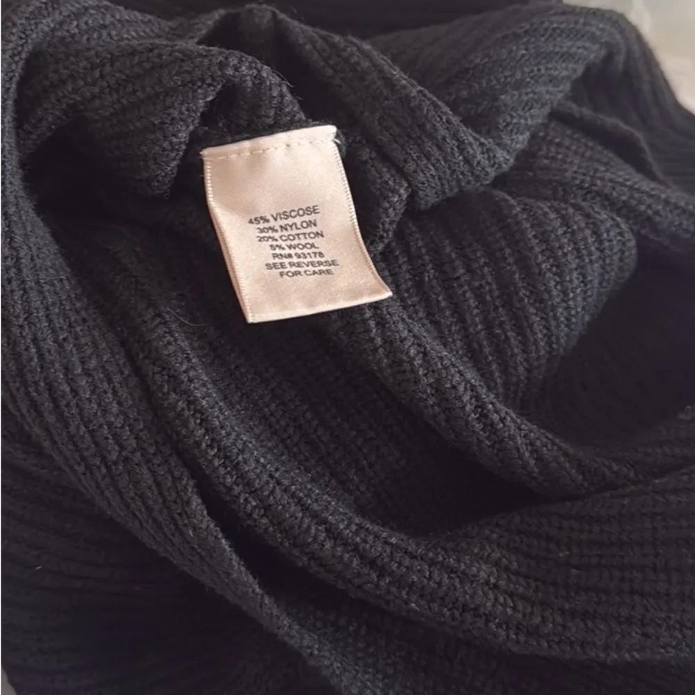 Philosophy Women’s Black Ribbed Sweater Size Medium - Image 7