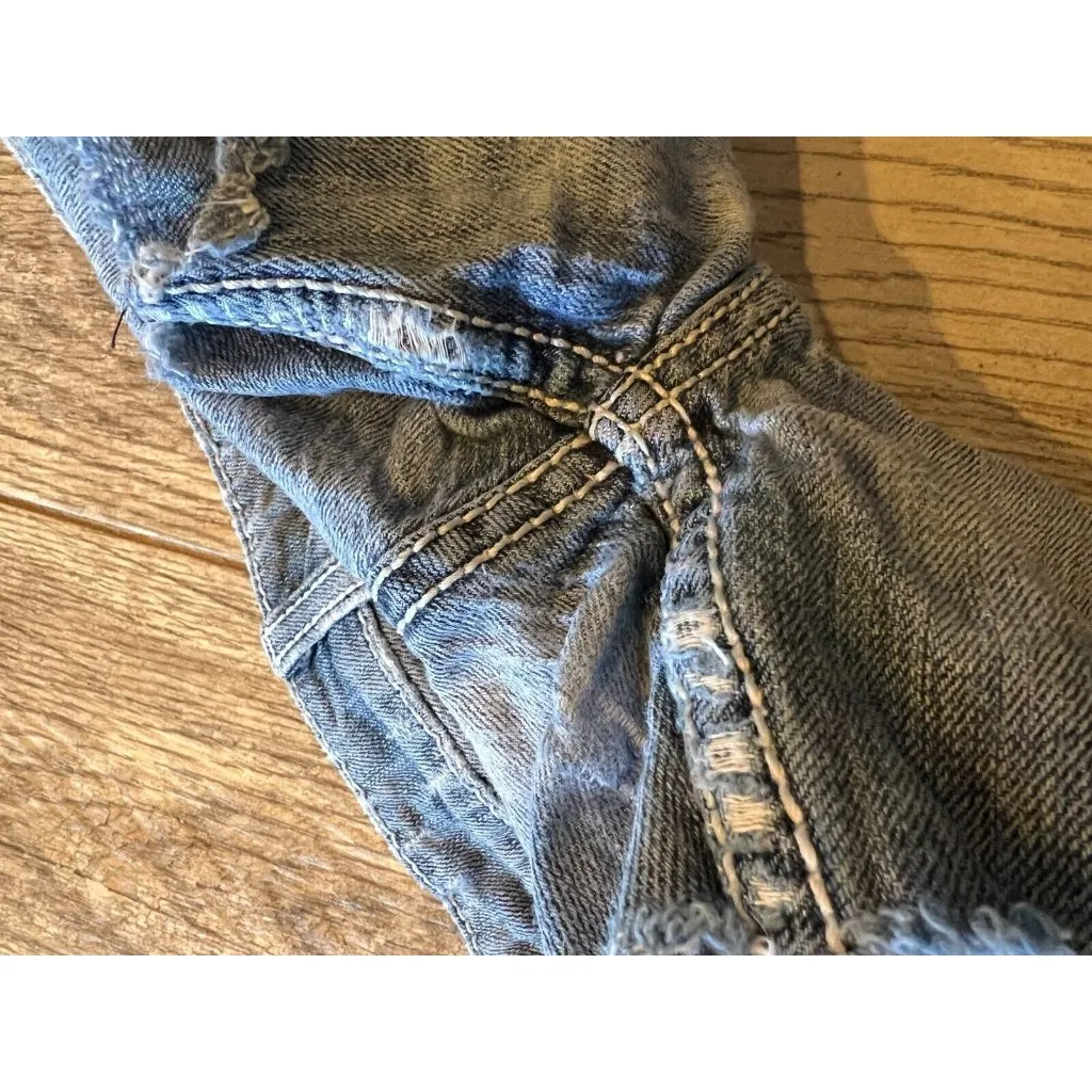 BKE Sabrina Buckle Short Shorts 26 x 3.5 Daisy Dukes Denim cut off Distressed - Image 5