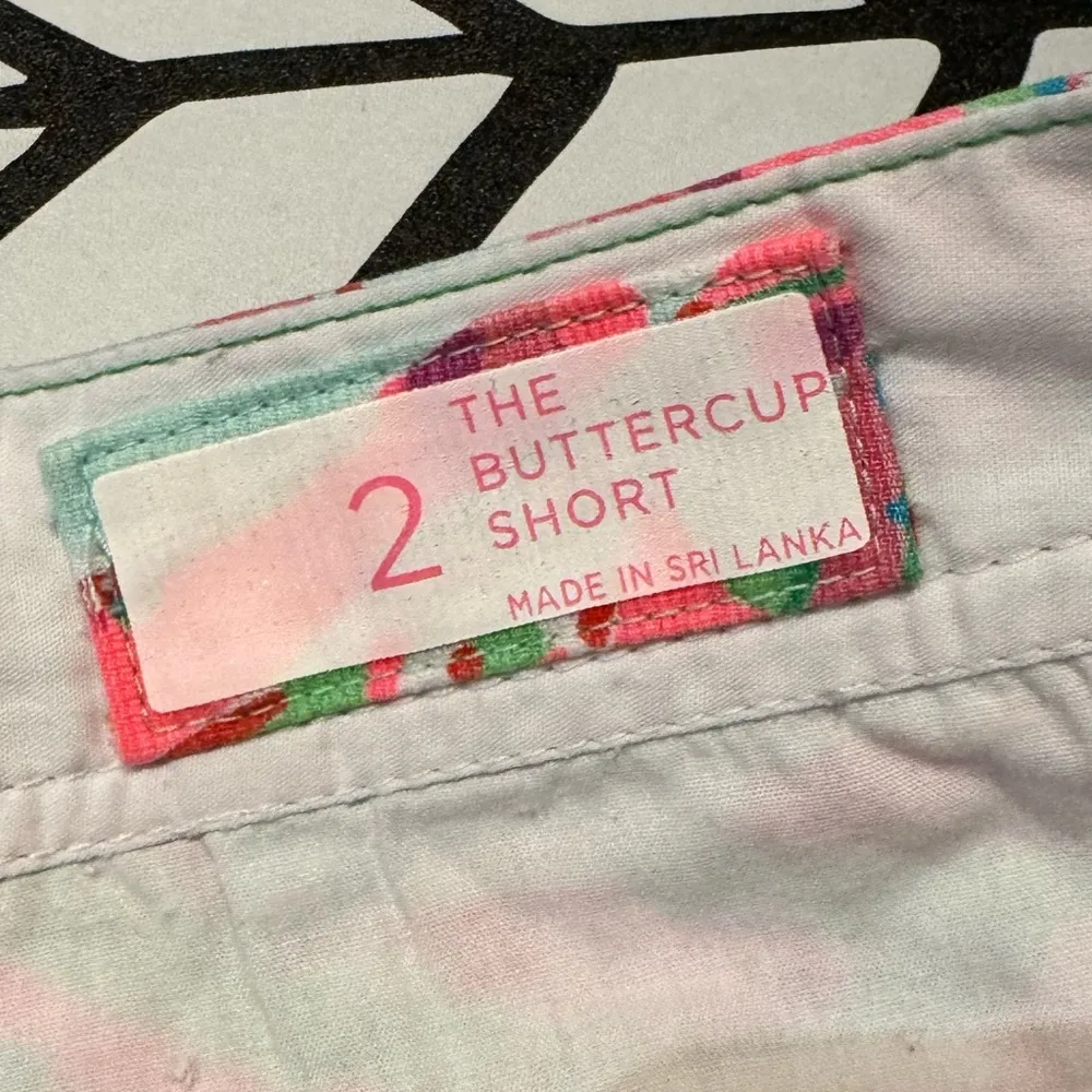 Lilly Pulitzer The Buttercup In the Vias Shorts in size 2 - Image 5