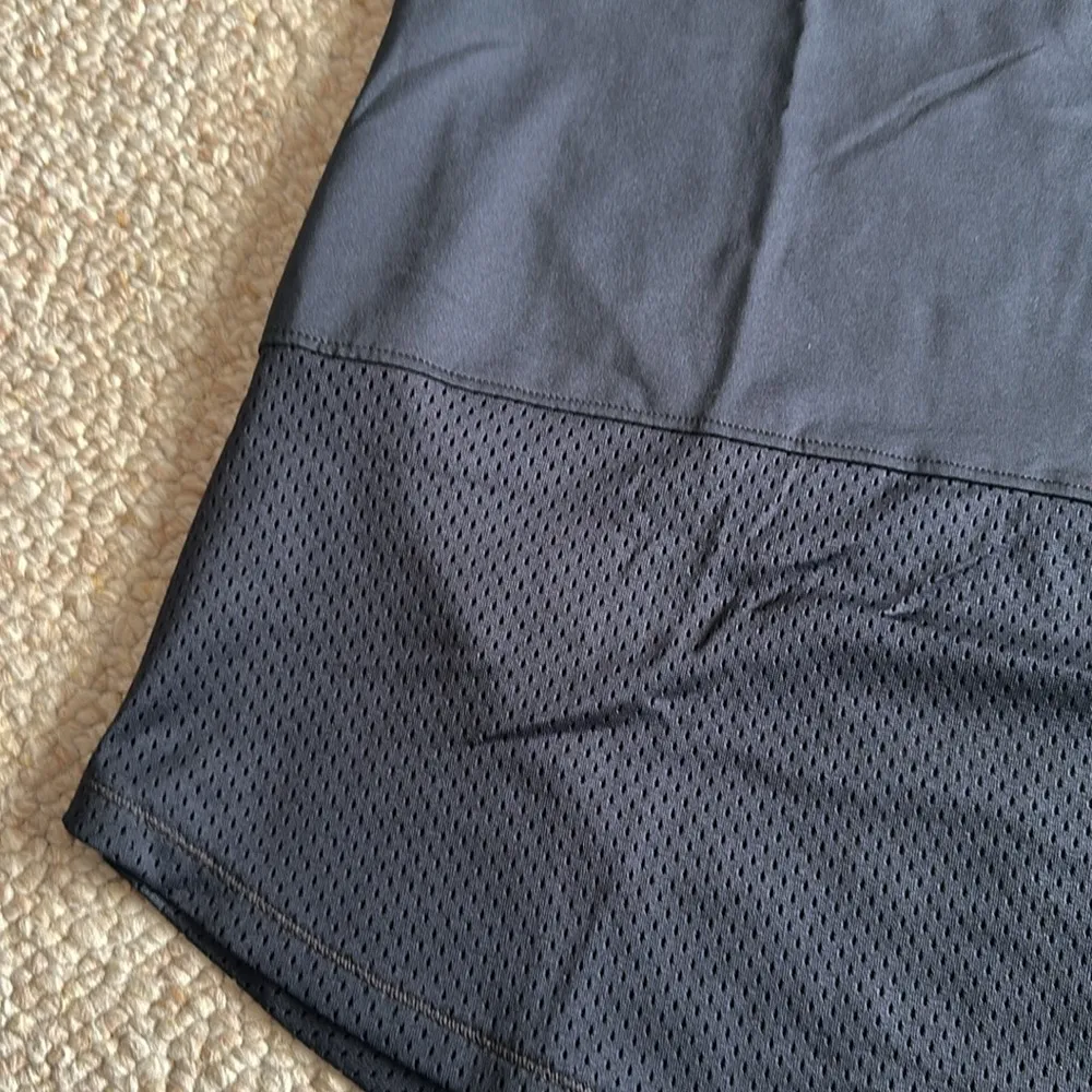 Under Armor Black Short Sleeve Tee - Image 2