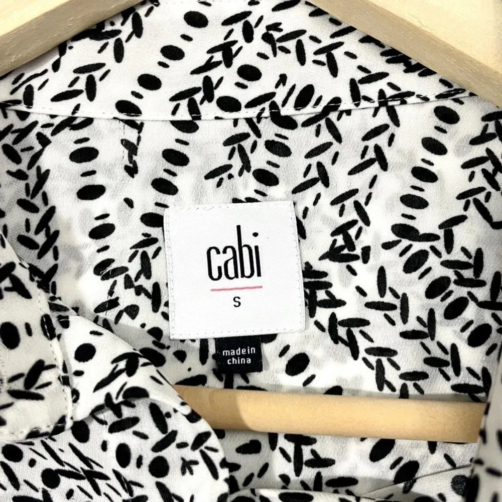 Cabi Split Back Button Up Blouse - Image 3