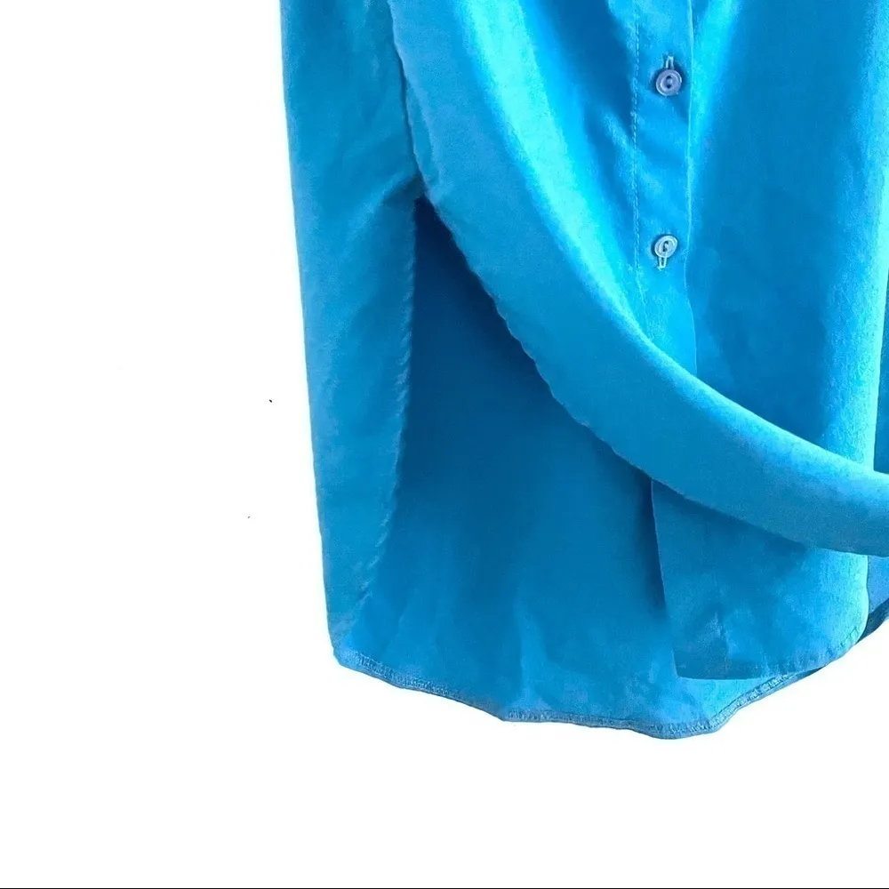 Love Squared Tank Top S Sleeveless Round Hem Button Down Blue Pocket Office - Image 3