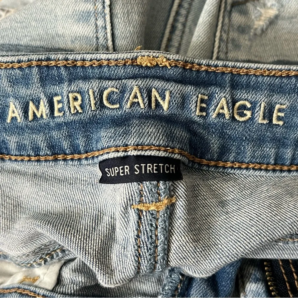 American Eagle Jegging Distressed Raw Hem High Rise - Image 5