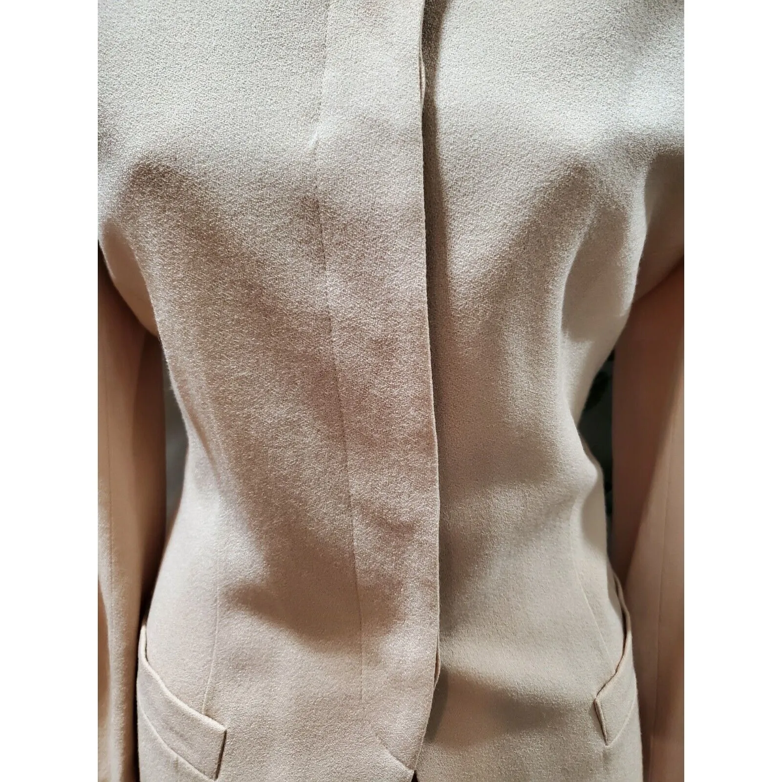 VTG New Classics Casual Corner Beige Single Breasted Blazer& Skirt 2 Pc's Suit 4 - Image 4