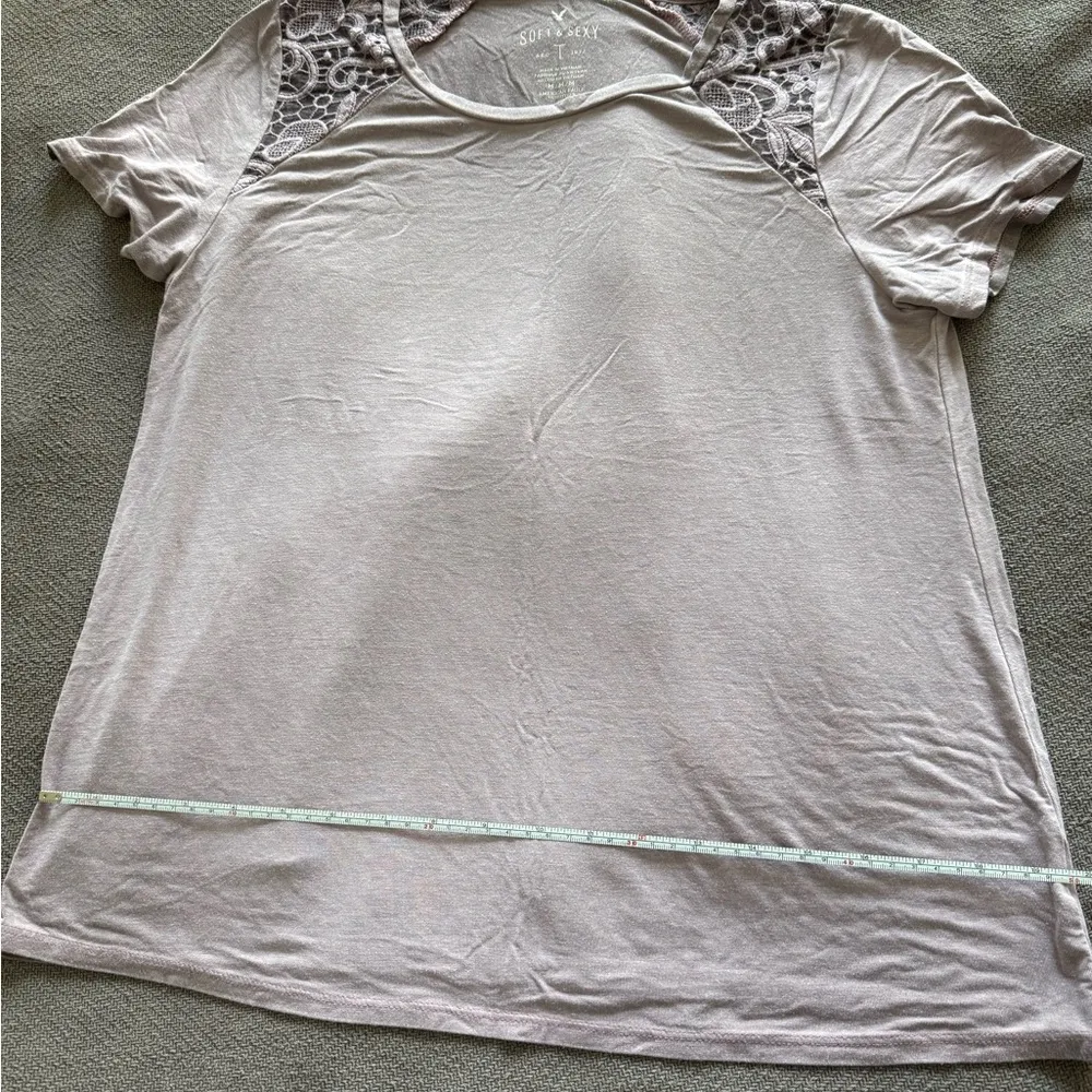 American Eagle Soft & Sexy purple Lace Shoulder T Shirt in M Size M - Image 2