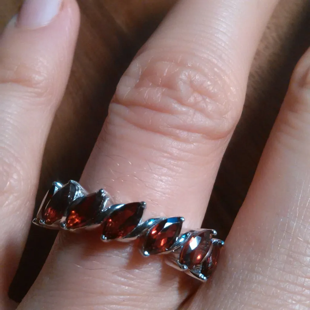 Mozambique Garnet Sterling Silver Fancy Ring (Size 7) - Image 3