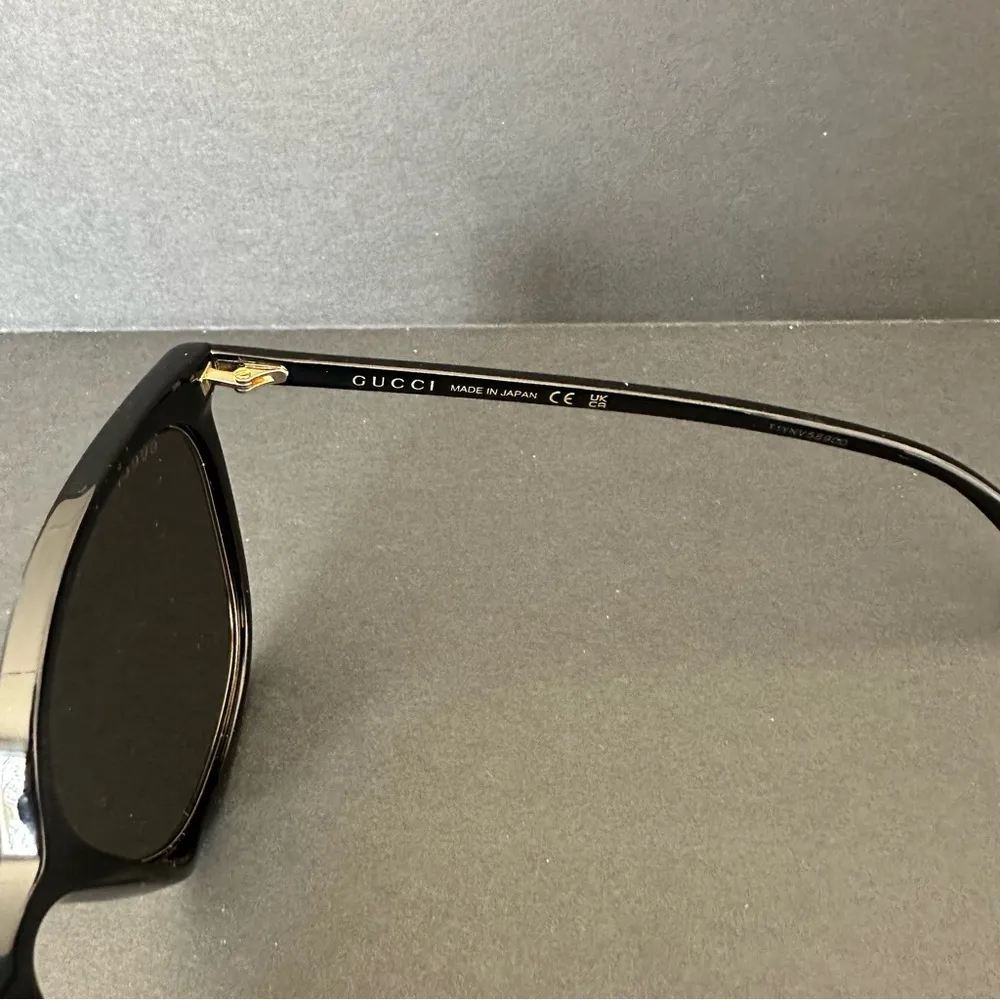 Gucci Women Black Sunglasses with Chains NEW - Image 9