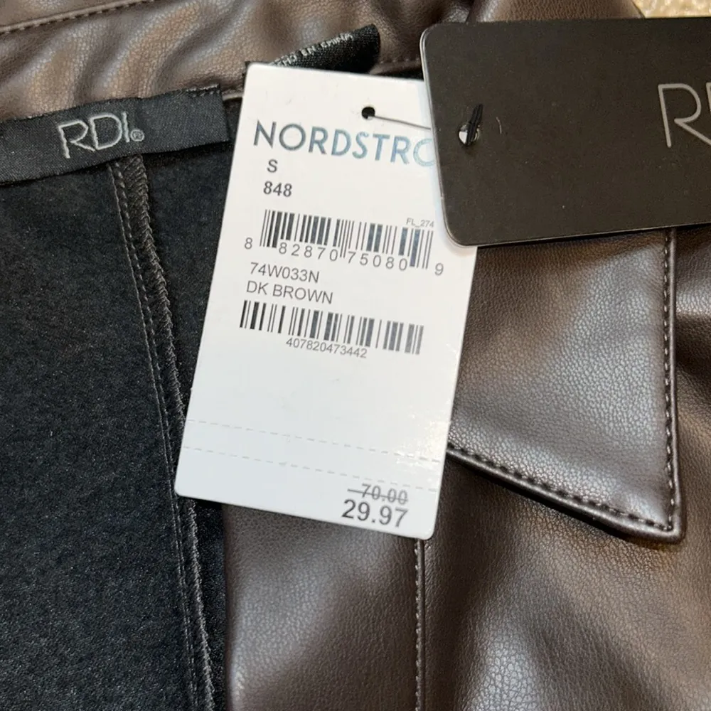 NWT Nordstroms RDI Pleather Top - Image 4