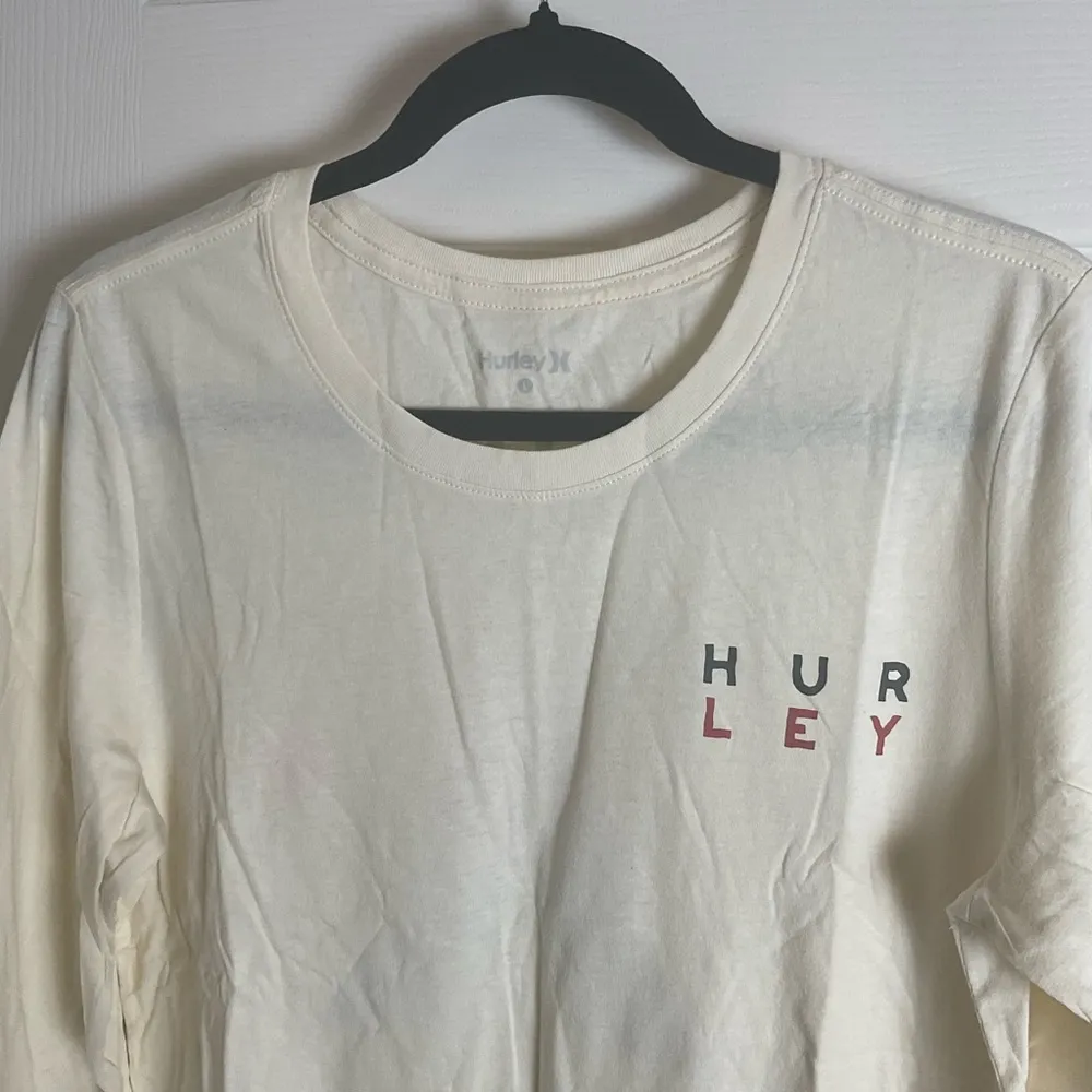 Hurley Split Level Classic Crew long sleeve T-shirt Beige| size large - Image 3