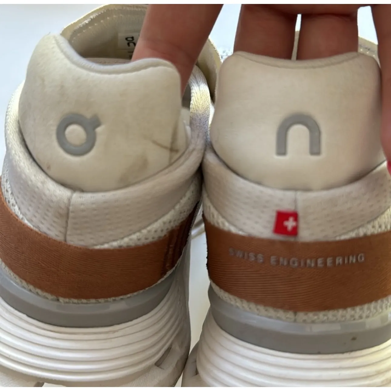 On CloudTec Women's Running Shoes White Bronze Lace Up Sneakers USW 7.5 - Image 5